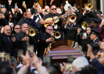 Nueva York rinde último tributo a Willie Colón en la Catedral de San Patricio