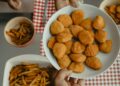 Cómo hacer nuggets de pollo sin gluten crujientes: más saludables y sin aditivos