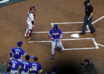 Venezuela elimina a Japón y clasifica a las semifinales del Clásico Mundial de Béisbol
