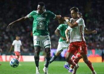 León vence a Necaxa y se mete a la pelea por la Liguilla
