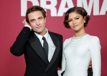 Zendaya brilla en la premier de ‘The Drama’ en París junto a Robert Pattinson