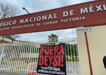 Toman el Tec Victoria: exigen destitución de directora