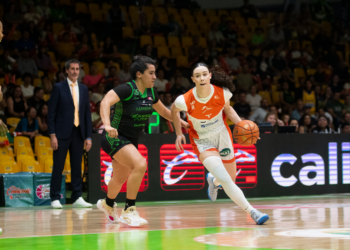 CorreBasket triunfa 72-68 sobre Santas de SLP en segundo juego de la serie