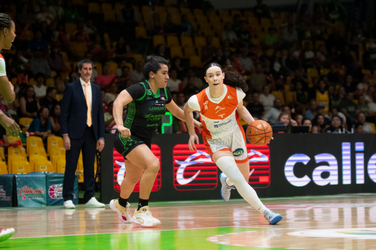 CorreBasket triunfa 72-68 sobre Santas de SLP en segundo juego de la serie