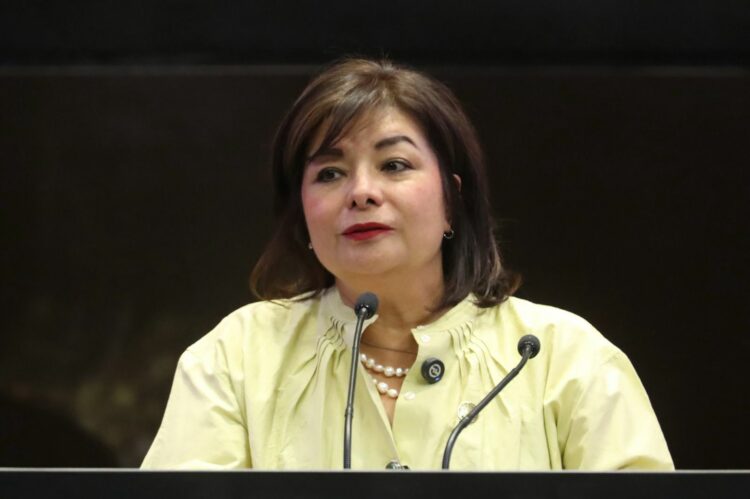 Proponen incorporar en los planes de estudio la educación financiera en México