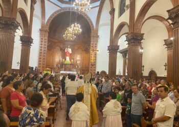 Van miles a Misa de “Ultima Cena y Lavatorio de Pies” en Jueves Santo a Catedral de Victoria