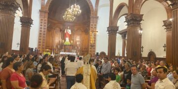 Van miles a Misa de “Ultima Cena y Lavatorio de Pies” en Jueves Santo a Catedral de Victoria