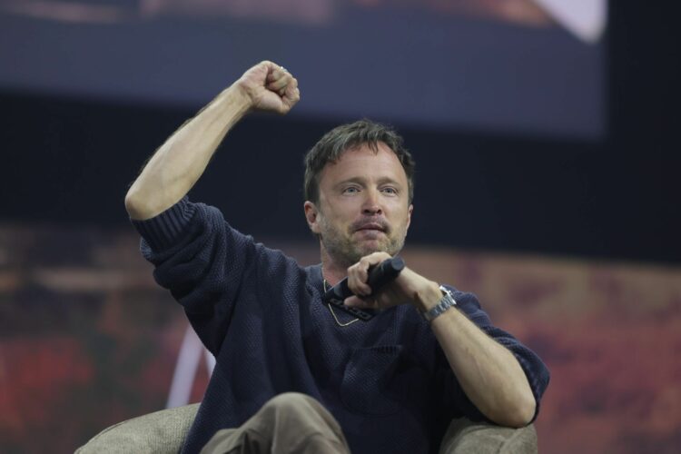 Entre mezcal y “Breaking Bad”: Aaron Paul conquista el Thunder Stage en la CDMX