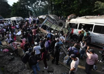 Aumenta a 20 la cifra de muertos por atentado en Colombia
