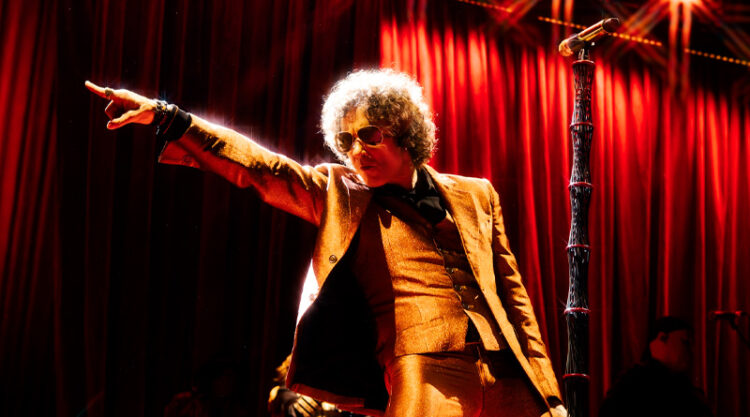 Enrique Bunbury anuncia gira en México y reflexiona sobre el impacto de la tecnología en la música