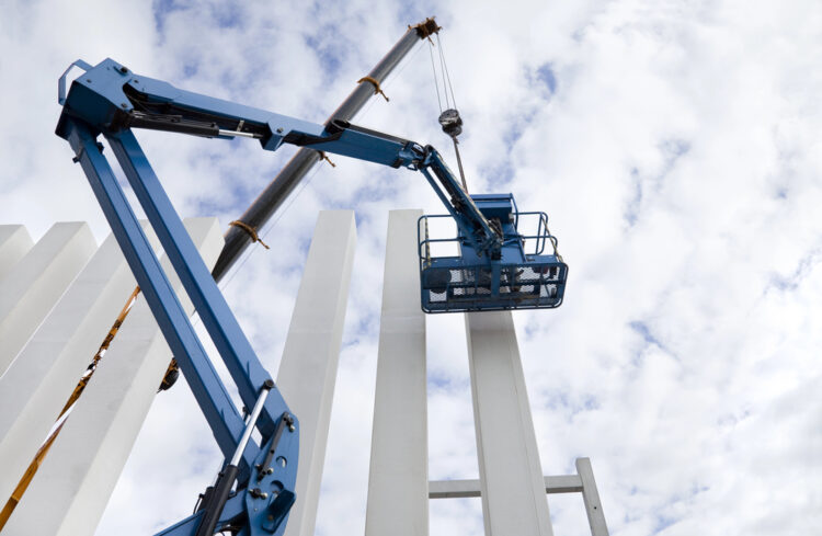 Grúas y plataformas elevadoras en Torreón: el equipo que más se renta en mantenimiento industrial