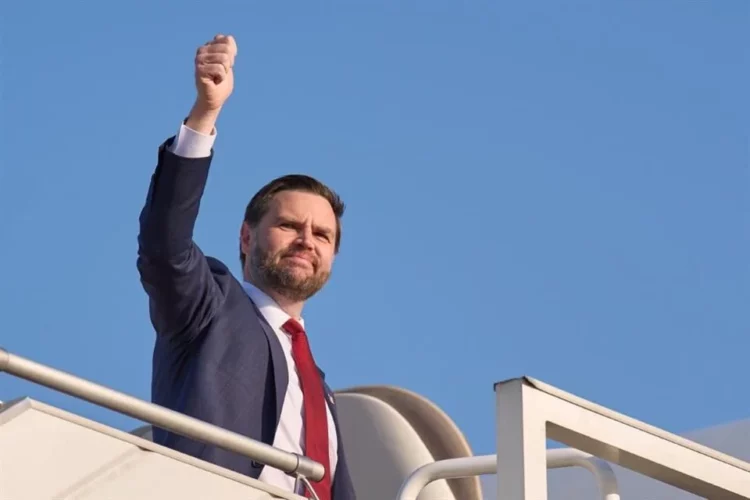 Vance pide a Irán avanzar hacia acuerdo de paz