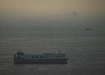 Irán incauta buques y escala tensión en Ormuz