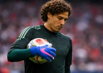 Errores de Guillermo Ochoa condicionan la eliminación del AEL Limassol en semifinales