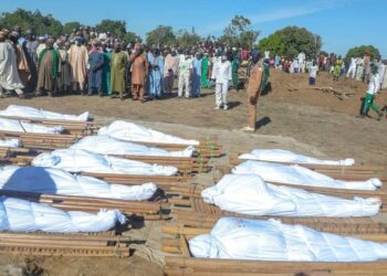 Mueren sesenta personas por ataques en Nigeria