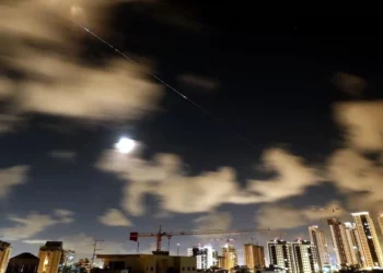 Irán ordena a sus tropas cese al fuego