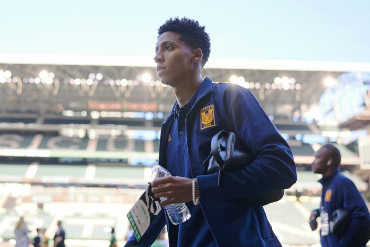 Tigres UANL desmiente ofertas del Feyenoord por el atacante Ozziel Herrera