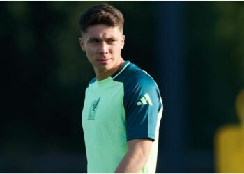 Rodrigo Huescas retoma entrenamientos en campo tras lesión de ligamento cruzado