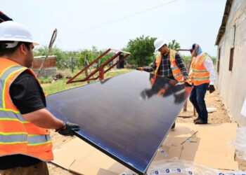 Energía solar y salud para el campo: SEDENER entrega sistemas fotovoltaicos y estufas