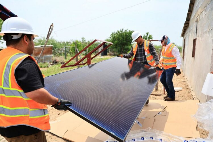 Energía solar y salud para el campo: SEDENER entrega sistemas fotovoltaicos y estufas