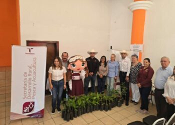 Detectives del Conocimiento: 100 niños de El Barretal se suman a la reforestación