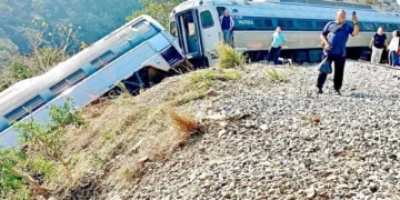 Fiscalía cierra caso trenazo; Marina queda sin castigo