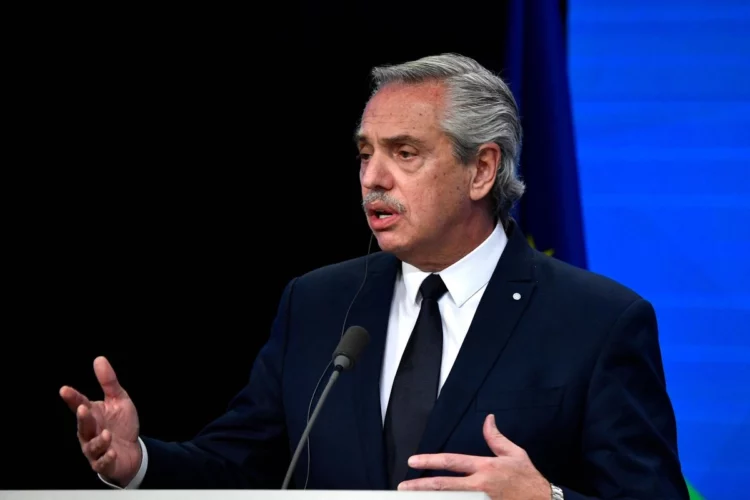 Justicia argentina frena causa contra ex presidente