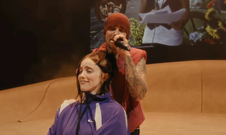 Justin Bieber sube al escenario a su fan número uno, Billie Eilish