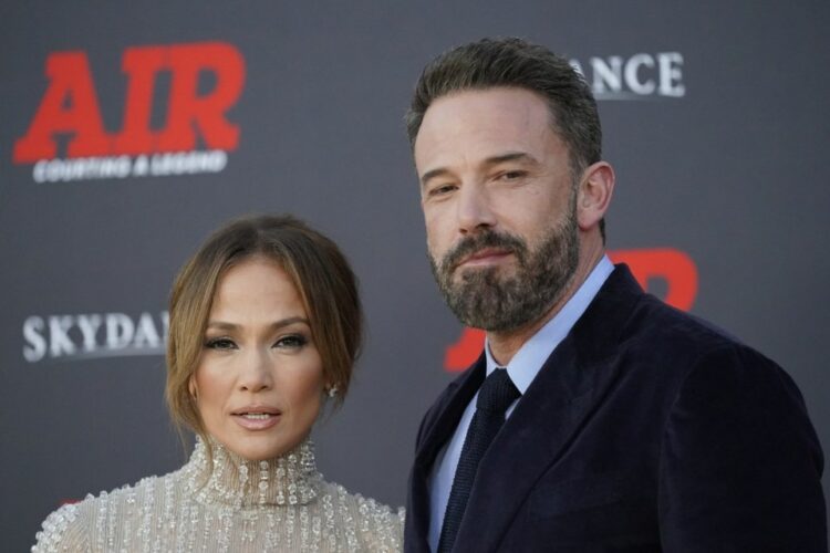Ben Affleck cede su parte de la mansión de Beverly Hills a Jennifer Lopez tras el divorcio