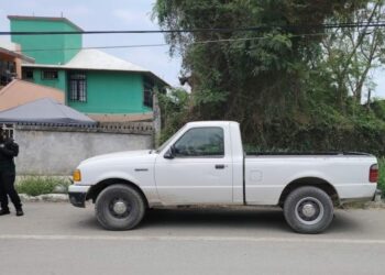 Operativo de seguridad recupera camioneta hurtada en Victoria