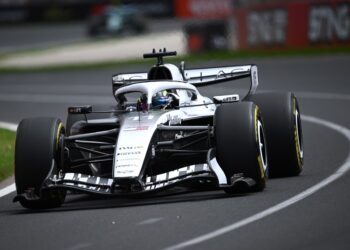 Experiencia que pesa: Checo Pérez sostiene el proyecto de Cadillac en la Fórmula 1