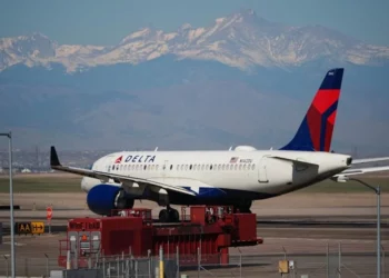 Delta recorta vuelos a México por altos costos