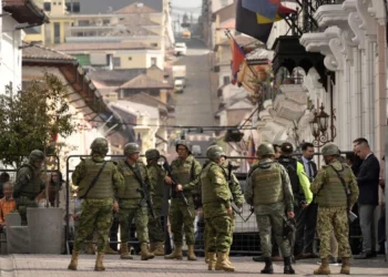 Ecuador impone estado de excepción por ola criminal