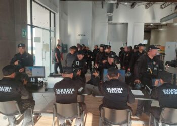 Equipan a policías de la Guardia Estatal en Nuevo Laredo
