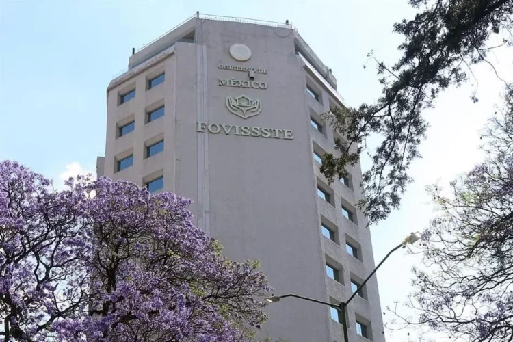 Infonavit y Fovissste podrán construir y vender vivienda