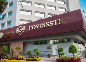 ISSSTE saneará 400 mil créditos hipotecarios del Fovissste