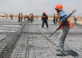 Gasto federal en infraestructura sufre histórica caída