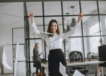 Cómo vencer la autocrítica: Tres técnicas prácticas para recuperar la confianza