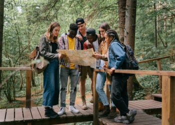 El fin de los itinerarios rígidos: por qué los jóvenes prefieren viajar sin plan definido