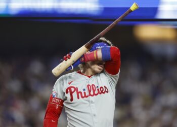 Cuarta victoria al hilo para los Rojos: Blanqueada en Miami con poder de De La Cruz y Stephenson