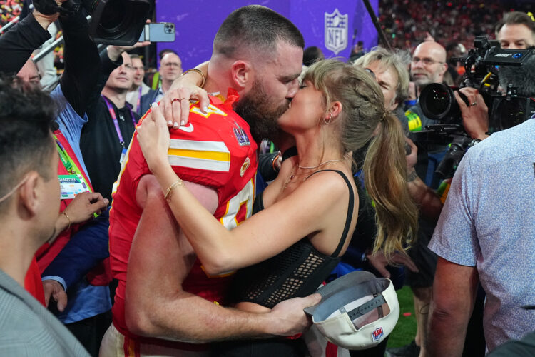 Taylor Swift y Travis Kelce confirman fecha de boda para el 3 de julio de 2026 en Nueva York