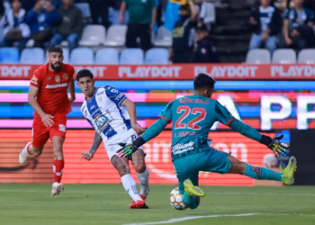 Pachuca derrota 2-0 al bicampeón Toluca para instalarse en semifinales de Liga MX