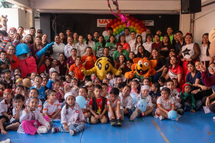 La UAT fomenta vocaciones profesionales en la infancia con el proyecto “El Mundo Donde Todo Comienza”