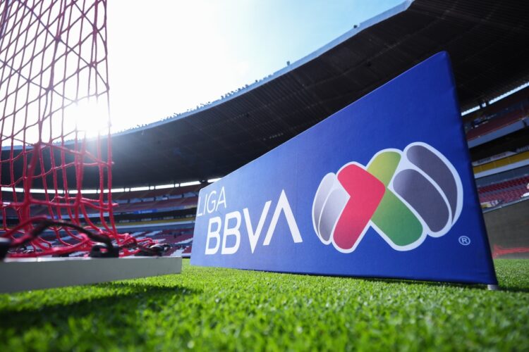 Fútbol de estufa al momento: Altas, bajas y las negociaciones clave del Apertura 2026