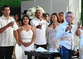 Realiza DIF Victoria 72 matrimonios en ceremonia colectiva