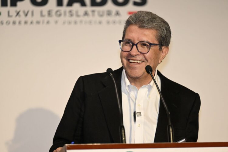 Recibe Comisión Permanente iniciativa de Monreal para establecer como nulidad de elecciones la intervención extranjera