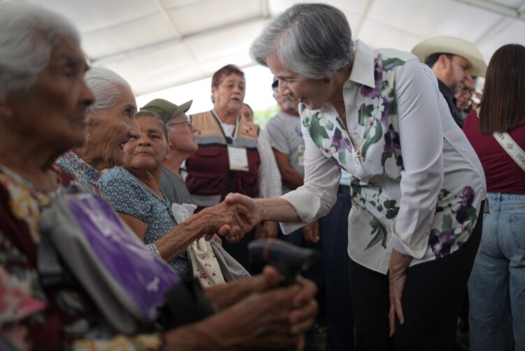 Atiende DIF Tamaulipas a mil 600 personas de Llera con Brigada Transformando Familias