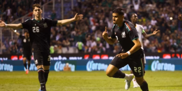 Selección de México derrota a Ghana 2-0 en el partido amistoso en Puebla