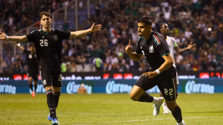 Selección de México derrota a Ghana 2-0 en el partido amistoso en Puebla