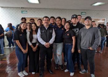 Reafirma rector de la UAT compromiso con la comunidad estudiantil